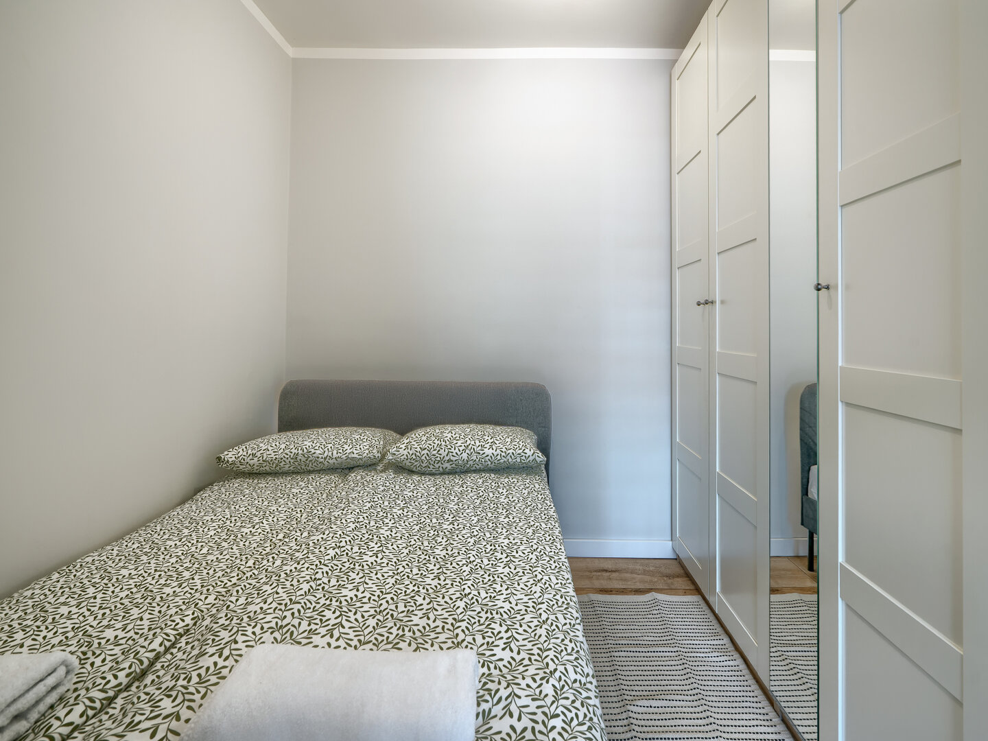 ACCO RENT - 7