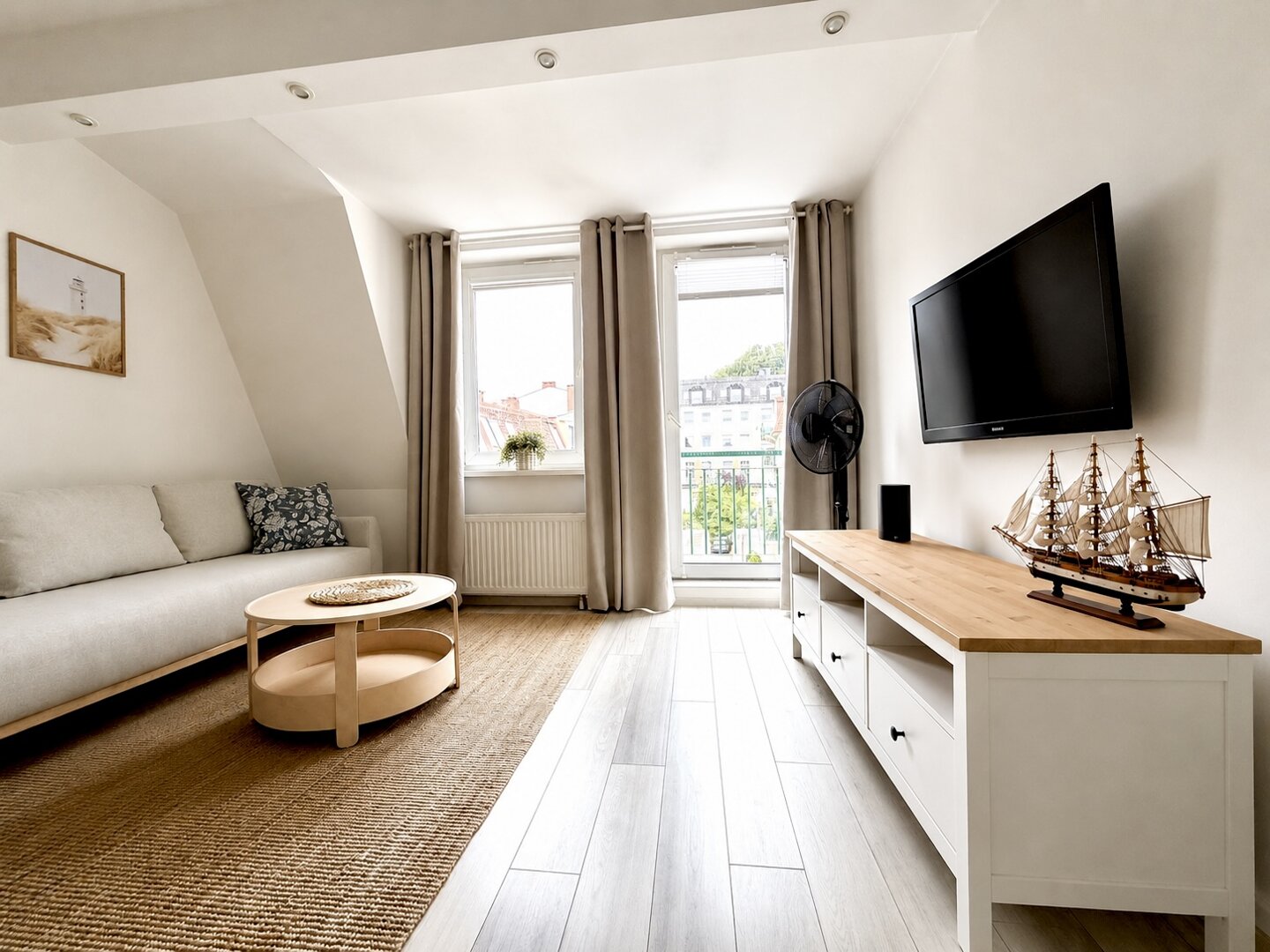 ACCO RENT - 2