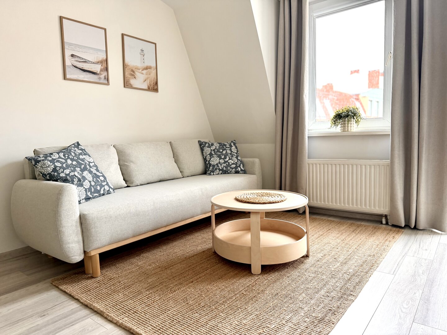 ACCO RENT - 4